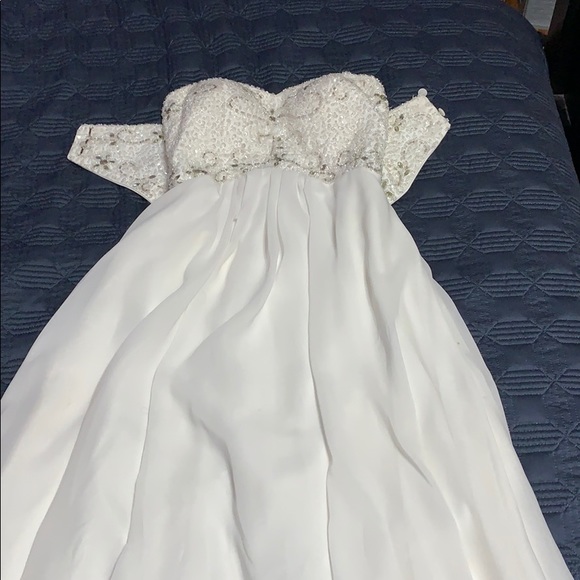 White strapless floor length prom dress - Picture 1 of 2